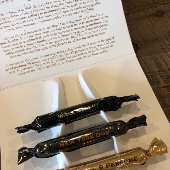 SOLD Bond No. 9 Must Haves ๐ - Picture 2 of 2